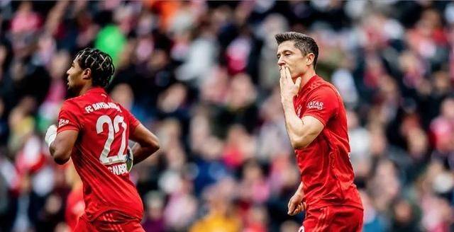  哈兰德戴帽破纪录助曼城逆转南大王  