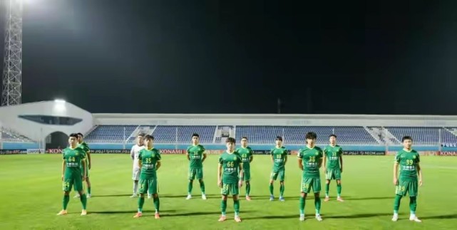  朗斯青年军崛起领跑法甲次集团梯队  